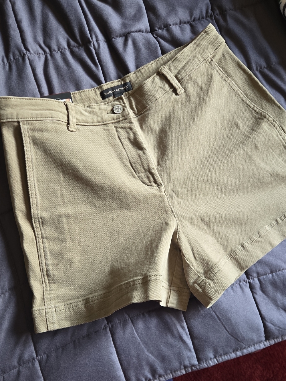 Banana Republic Everyday Short 4"